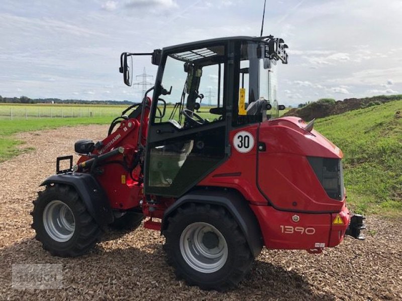 Hoflader van het type Weidemann  1390 Hoftrac, Neumaschine in Burgkirchen (Foto 15)