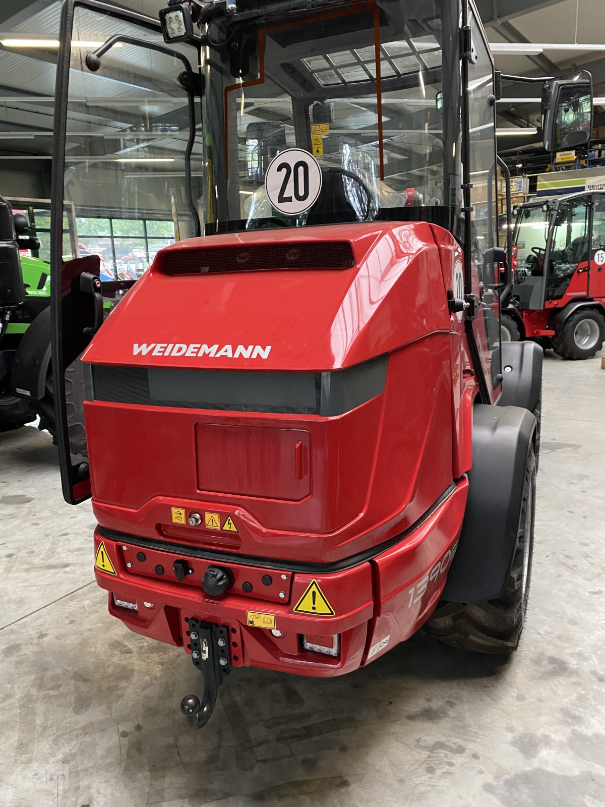 Hoflader Türe ait Weidemann  1390e, Neumaschine içinde Eslohe–Bremke (resim 5)