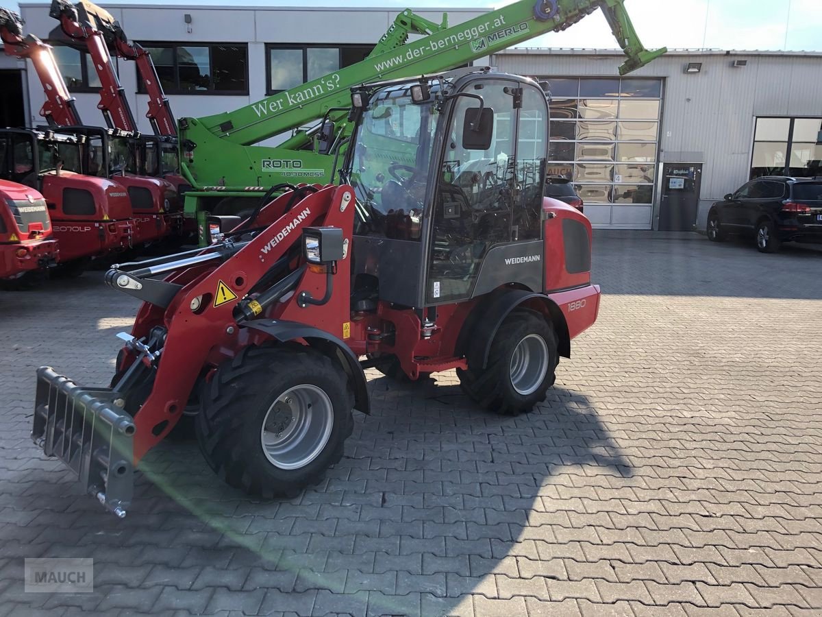 Hoflader van het type Weidemann  1880 Hoftrac, Neumaschine in Burgkirchen (Foto 5)