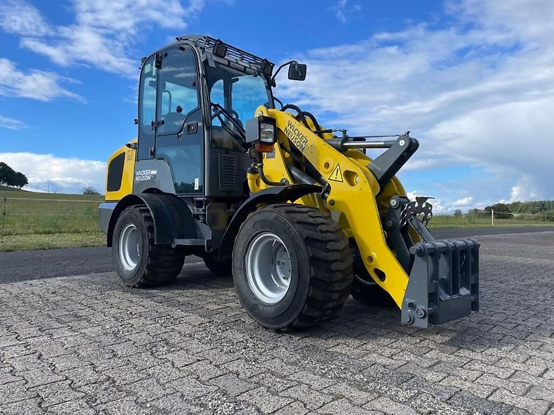 Hoflader des Typs Weidemann  1880 / Wacker Neuson WL 32, Gebrauchtmaschine in Steinau 