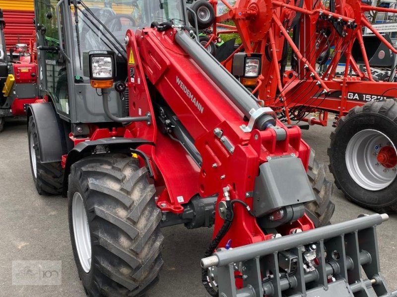 Hoflader of the type Weidemann  2080T, Neumaschine in Eslohe–Bremke (Picture 1)