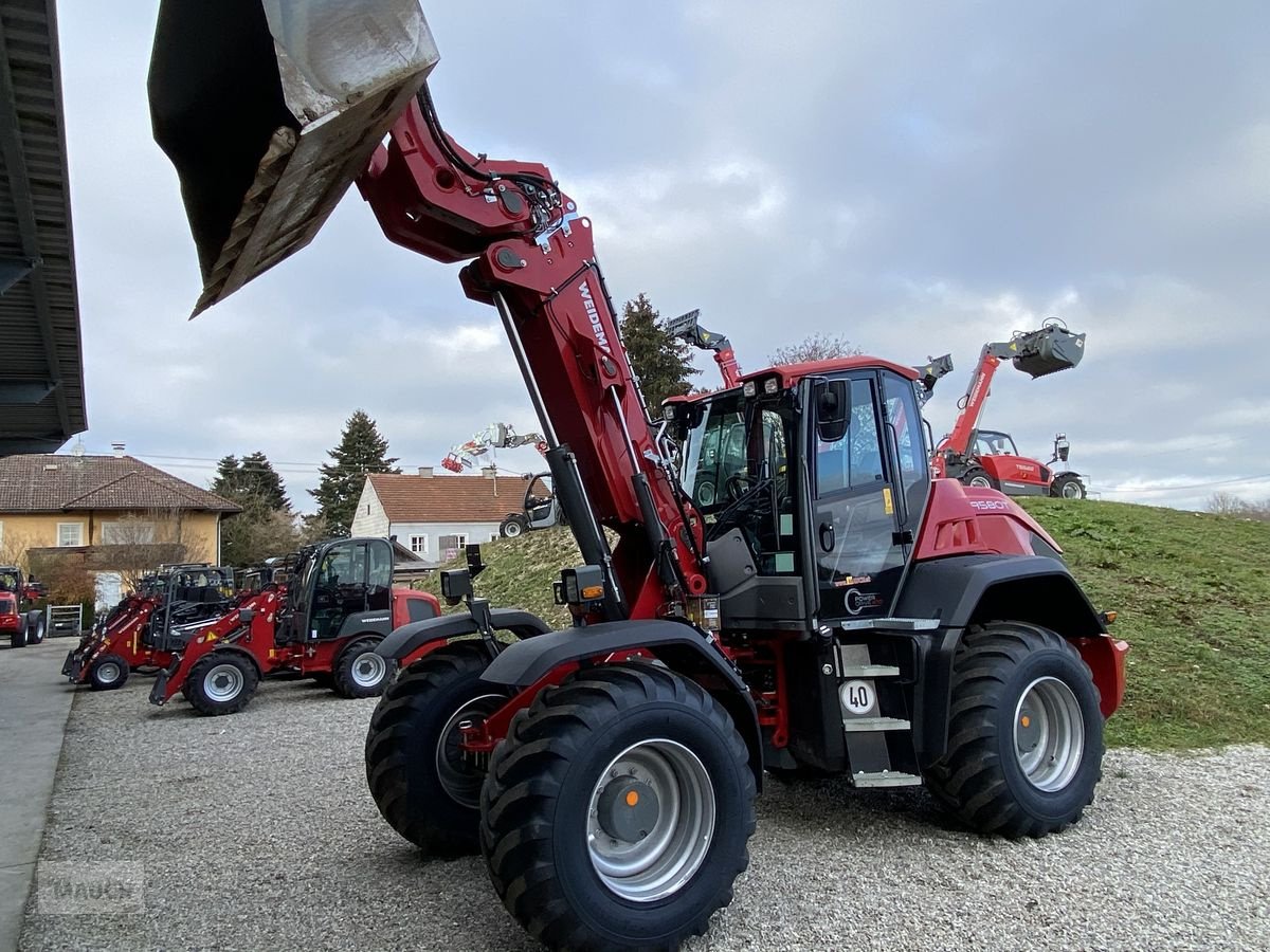 Hoflader des Typs Weidemann  9580T Teleradlader, Neumaschine in Burgkirchen (Bild 4)