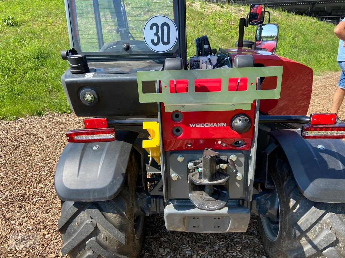 Hoflader of the type Weidemann  T4512 Kompaktteleskoplader, Neumaschine in Burgkirchen (Picture 15)