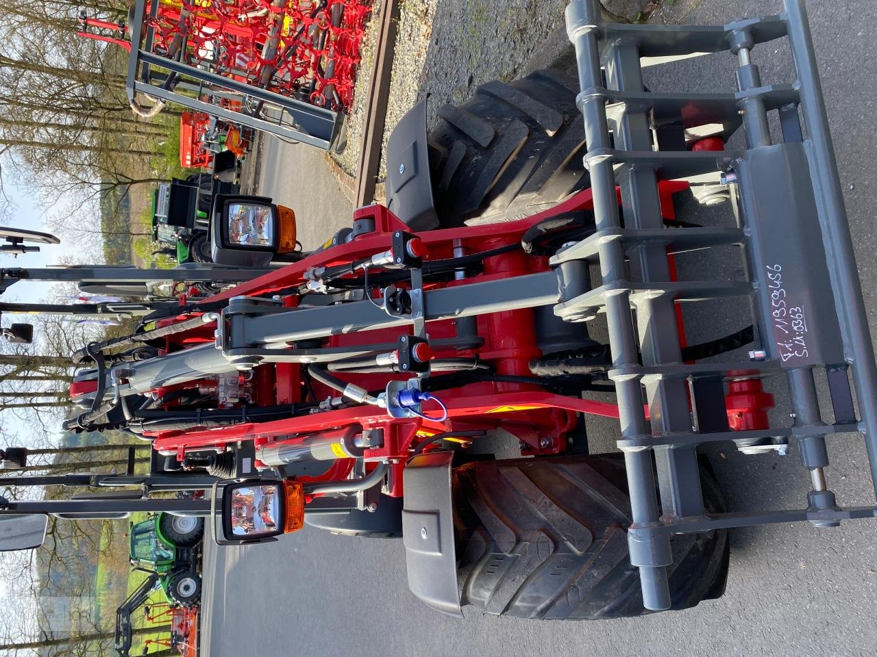 Hoflader van het type Weidemann  WM HOFTRAC 1280, Neumaschine in Eslohe–Bremke (Foto 2)