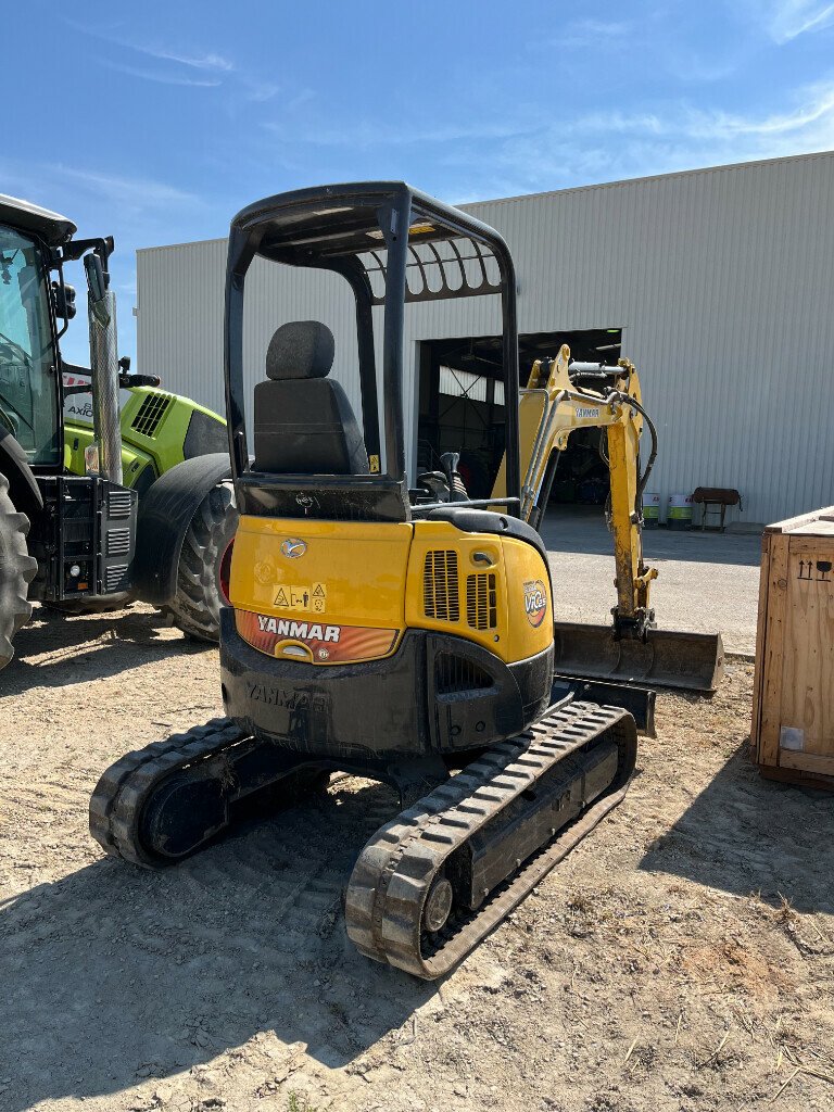 Hoflader typu Yanmar MINI PELLE, Gebrauchtmaschine w SAINT ANDIOL (Zdjęcie 2)