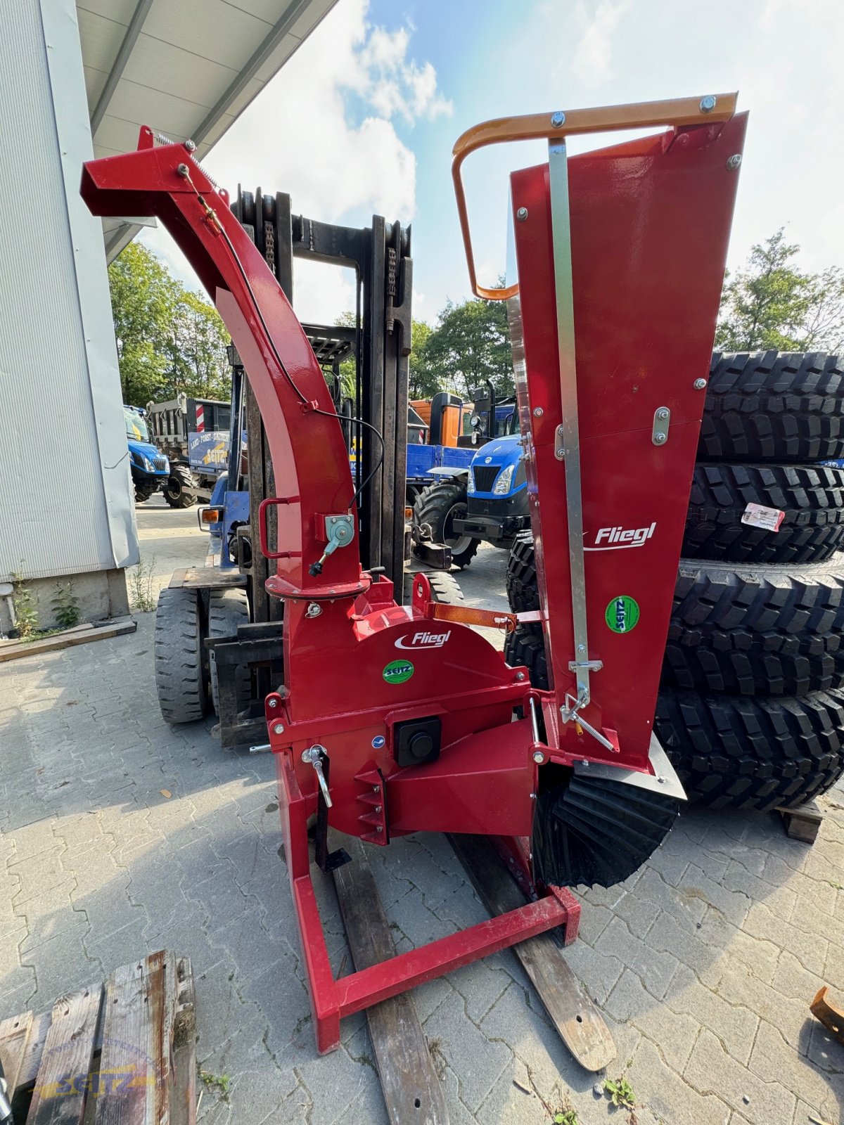 Holzhacker & Holzhäcksler van het type Fliegl Holzhacker BIG, Neumaschine in Lindenfels-Glattbach (Foto 1)