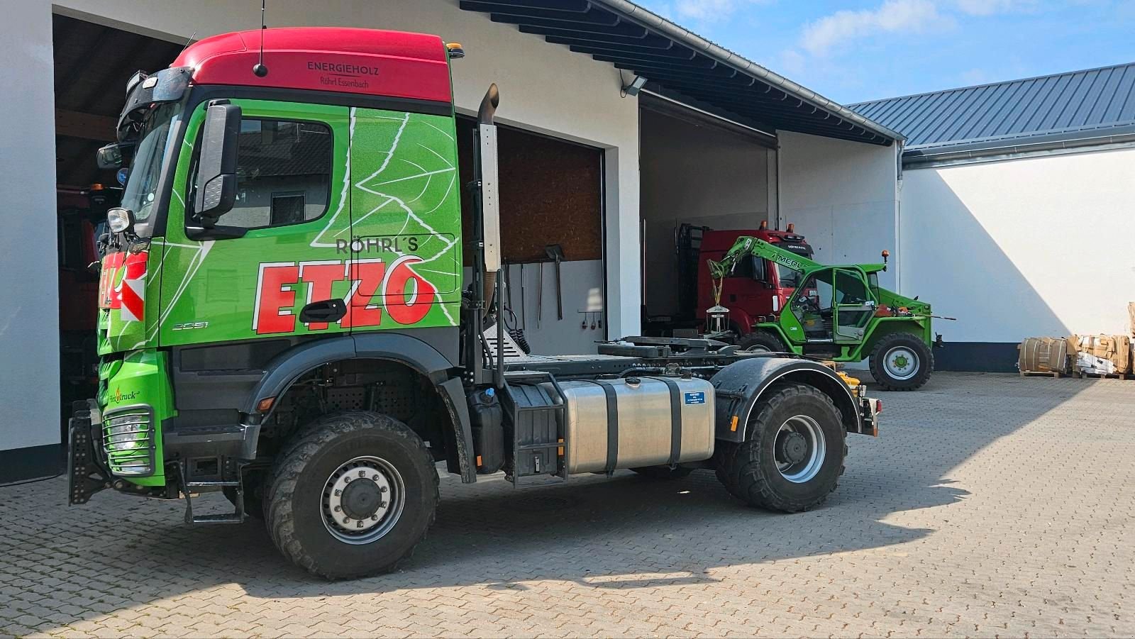 Holzhacker & Holzhäcksler van het type Heizomat HeizoTruck V1 Agrotruck mit HEIZOHACK HM 14-860 K Heizomat Hacker, Gebrauchtmaschine in Essenbach (Foto 9)