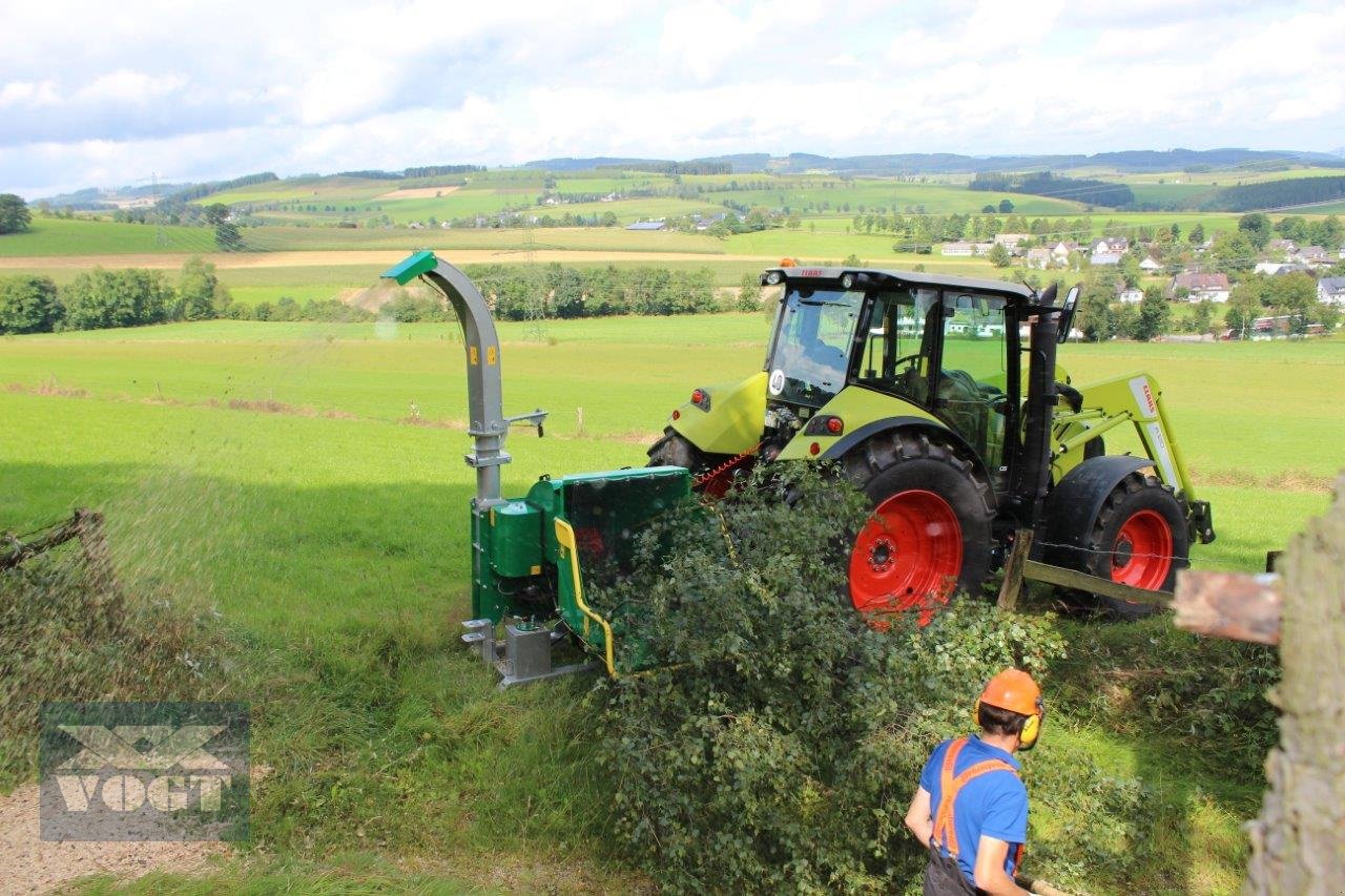 Holzhacker & Holzhäcksler van het type HS 225KV Holzhacker /Holzhäcksler mit Ketteneinzug für Traktor, Neumaschine in Schmallenberg (Foto 7)