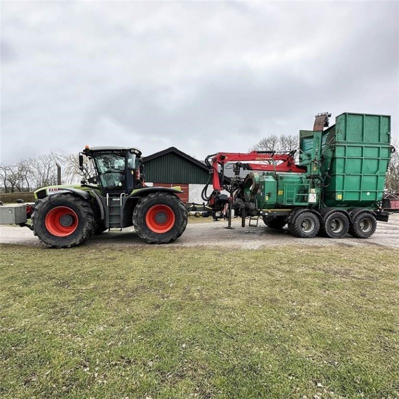 Holzhacker & Holzhäcksler Türe ait Jenz HEM 581 Z CLAAS XERION 3800 TRAC JENZ HEM 561 Z, Gebrauchtmaschine içinde Sakskøbing (resim 2)