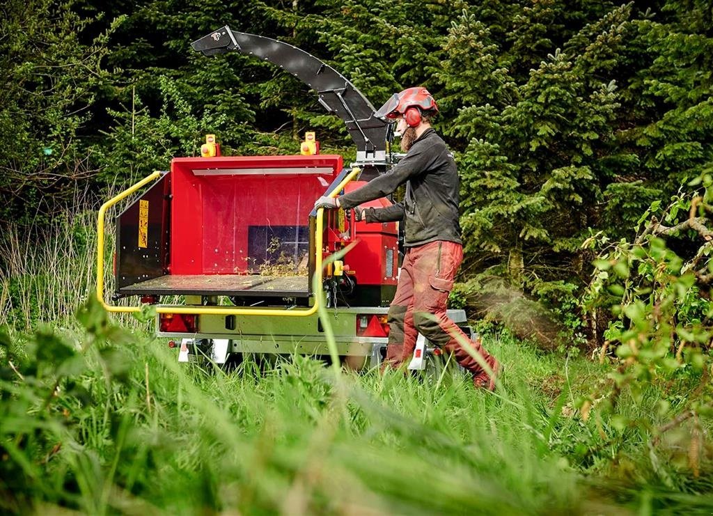 Holzhacker & Holzhäcksler Türe ait Sonstige 215 MOBIL T m. TP Pilot+, Hatz m. DPF 59 hk, tandemtrailer og 270 graders drejekrans, Gebrauchtmaschine içinde Holstebro (resim 5)