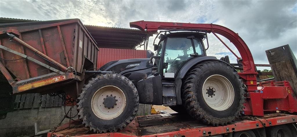 Holzhacker & Holzhäcksler typu Sonstige 400 Med Valtra T234D, Movi Kran, Gebrauchtmaschine v Ringkøbing (Obrázok 1)