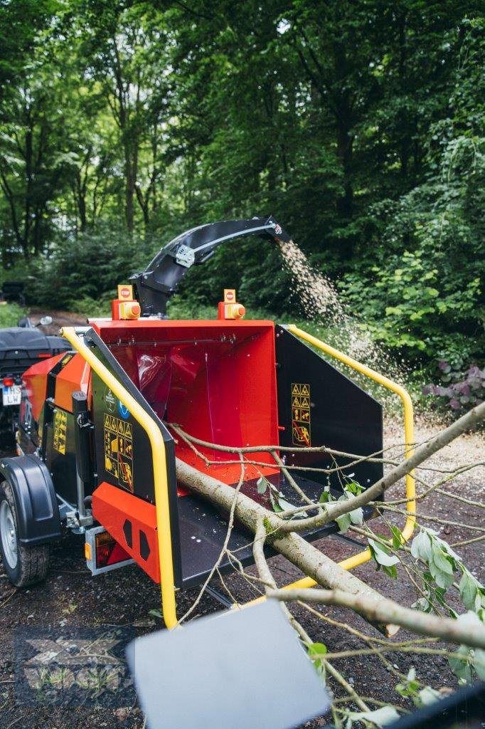 Holzhacker & Holzhäcksler a típus TP 175 MOBILE D Holzhäcksler mit Dieselmotor und PKW-Fahrwerk, Neumaschine ekkor: Schmallenberg (Kép 12)