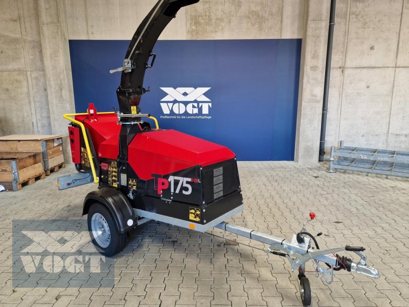 Holzhacker & Holzhäcksler Türe ait TP 175 MOBILE ZE Holzhacker mit Elektromotor und PKW-Fahrwerk-Vorführgerät, Gebrauchtmaschine içinde Schmallenberg