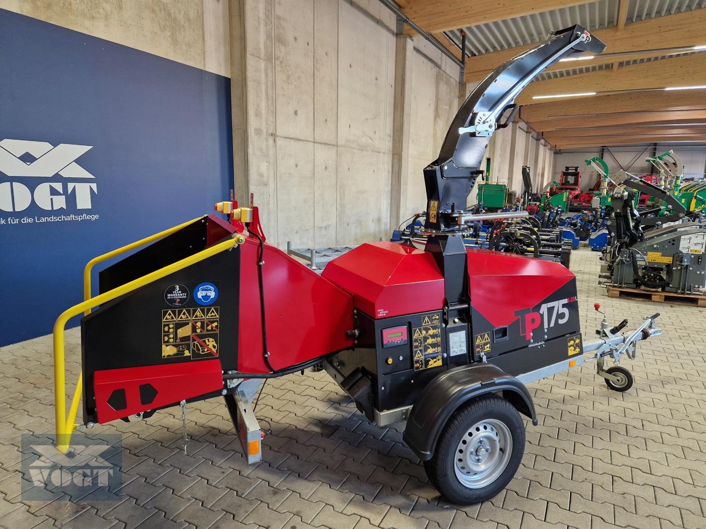 Holzhacker & Holzhäcksler of the type TP 175 MOBILE ZE Holzhacker mit Elektromotor und PKW-Fahrwerk-Vorführgerät, Gebrauchtmaschine in Schmallenberg (Picture 4)