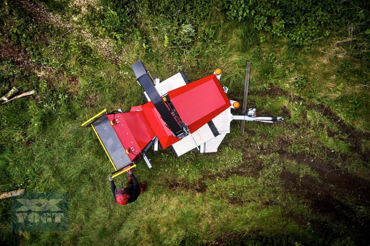 Holzhacker & Holzhäcksler a típus TP 215 MOBILE Holzhäcksler mit Dieselmotor und 270°Drehkranz, Neumaschine ekkor: Schmallenberg (Kép 14)