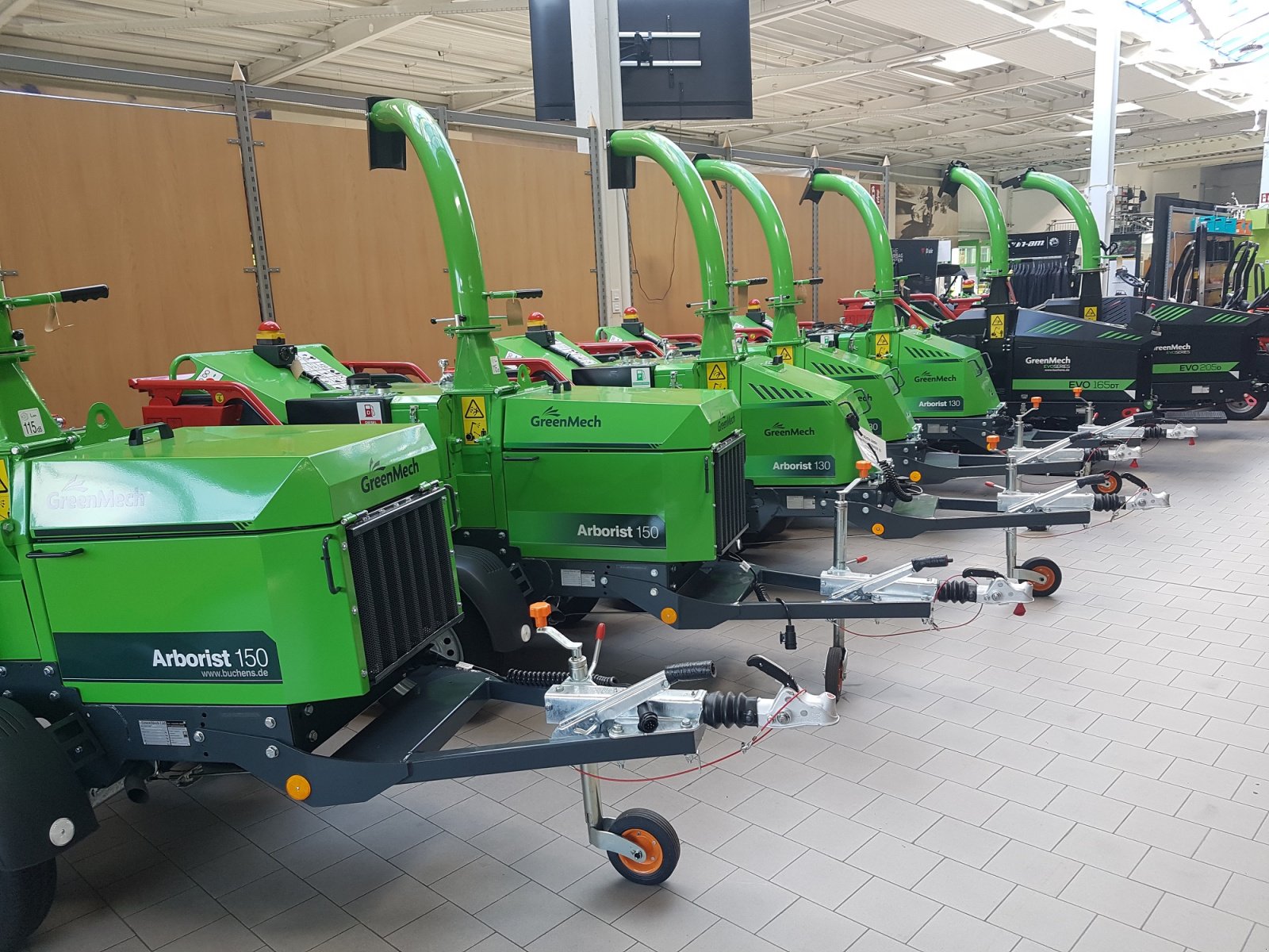 Holzhäcksler & Buschhacker of the type GreenMech Arborist130, Mietmaschine in Olpe (Picture 5)