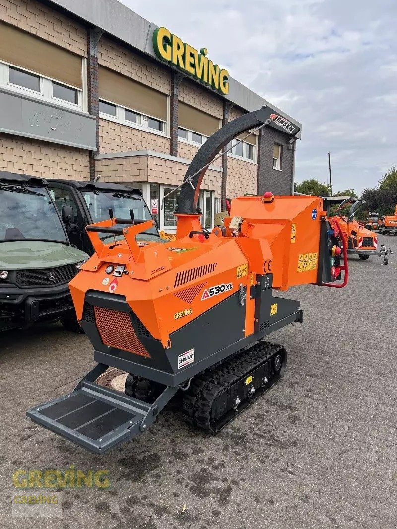 Holzhäcksler & Buschhacker van het type Jensen A530 Raupe, Gebrauchtmaschine in Wesseling-Berzdorf (Foto 1)