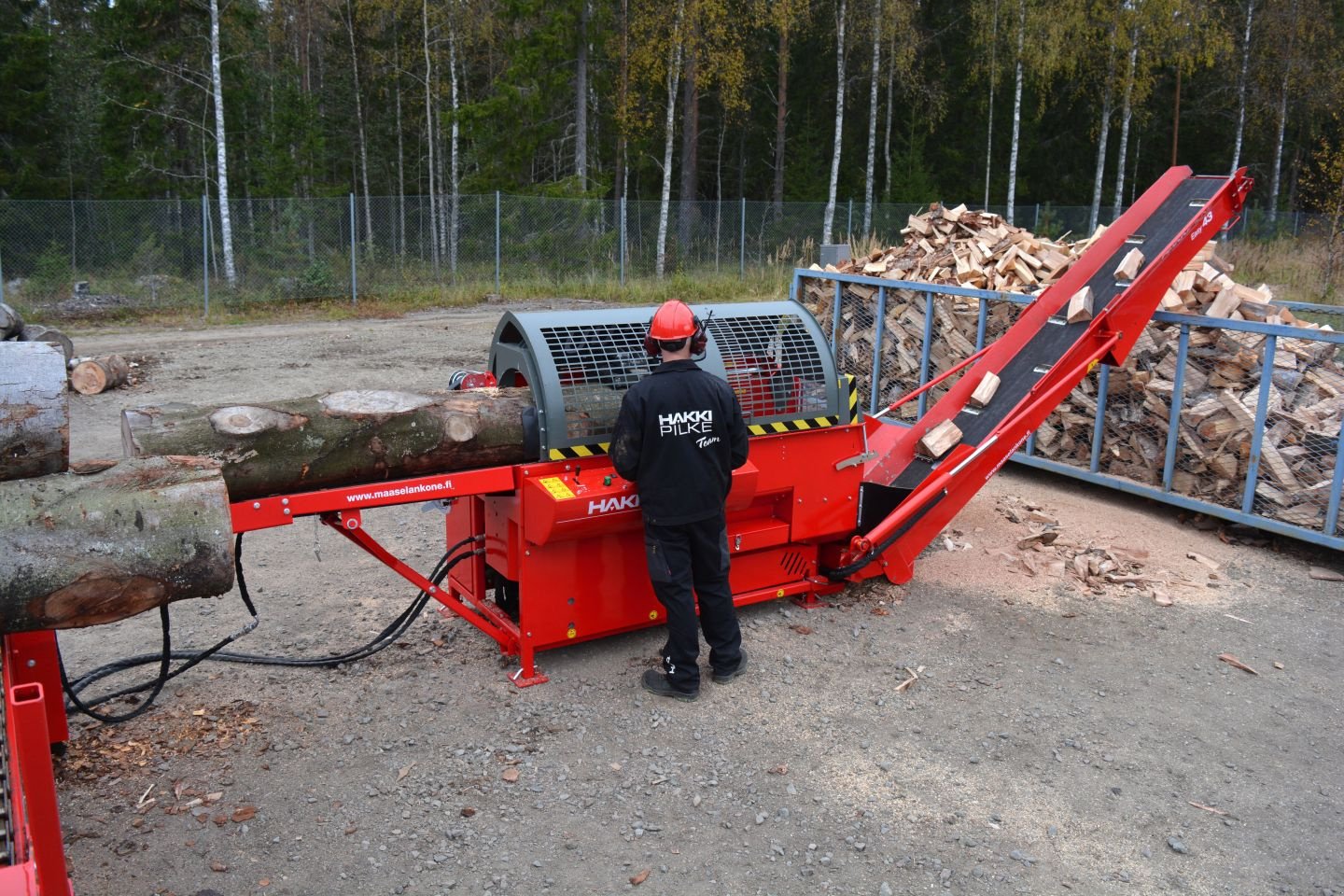 Holzspalter типа Hakki Pilke 43 PRO, Gebrauchtmaschine в Grou (Фотография 1)