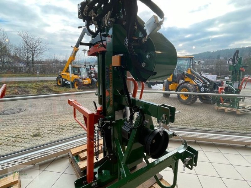 Holzspalter of the type Posch HydroCombi 26, Neumaschine in Bad Kötzting (Picture 1)
