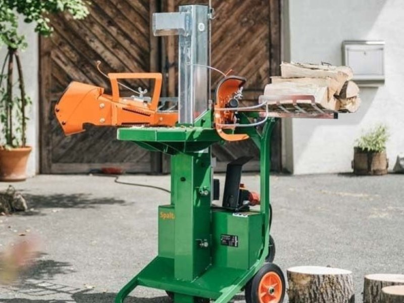 Holzspalter des Typs Posch SpaltAxt 8, Neumaschine in Ersingen (Bild 1)