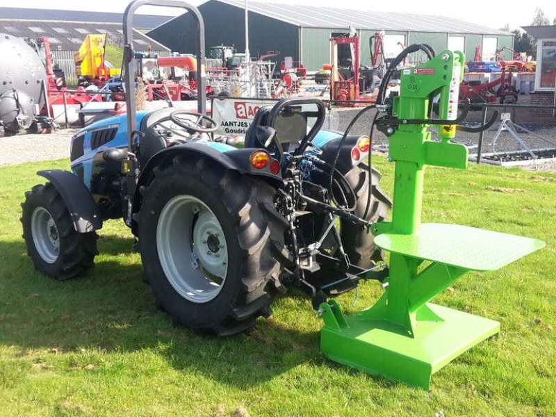 Holzspalter des Typs Sonstige Agomac houtklover, Neumaschine in Goudriaan (Bild 1)