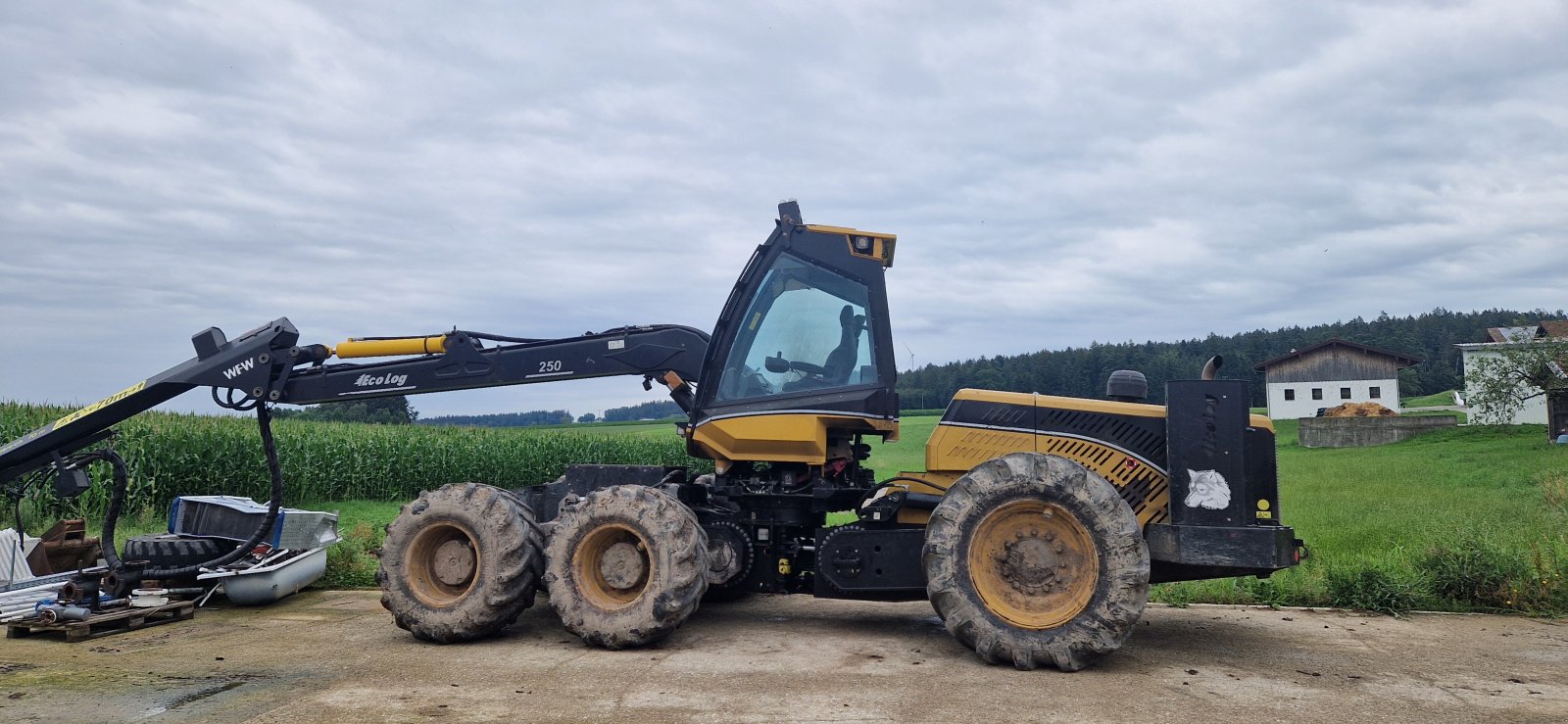 Holzvollernter typu Ecolog Harvester Ecolog 560 D  Bj.15 Brandschaden, Gebrauchtmaschine v Palling (Obrázek 1)