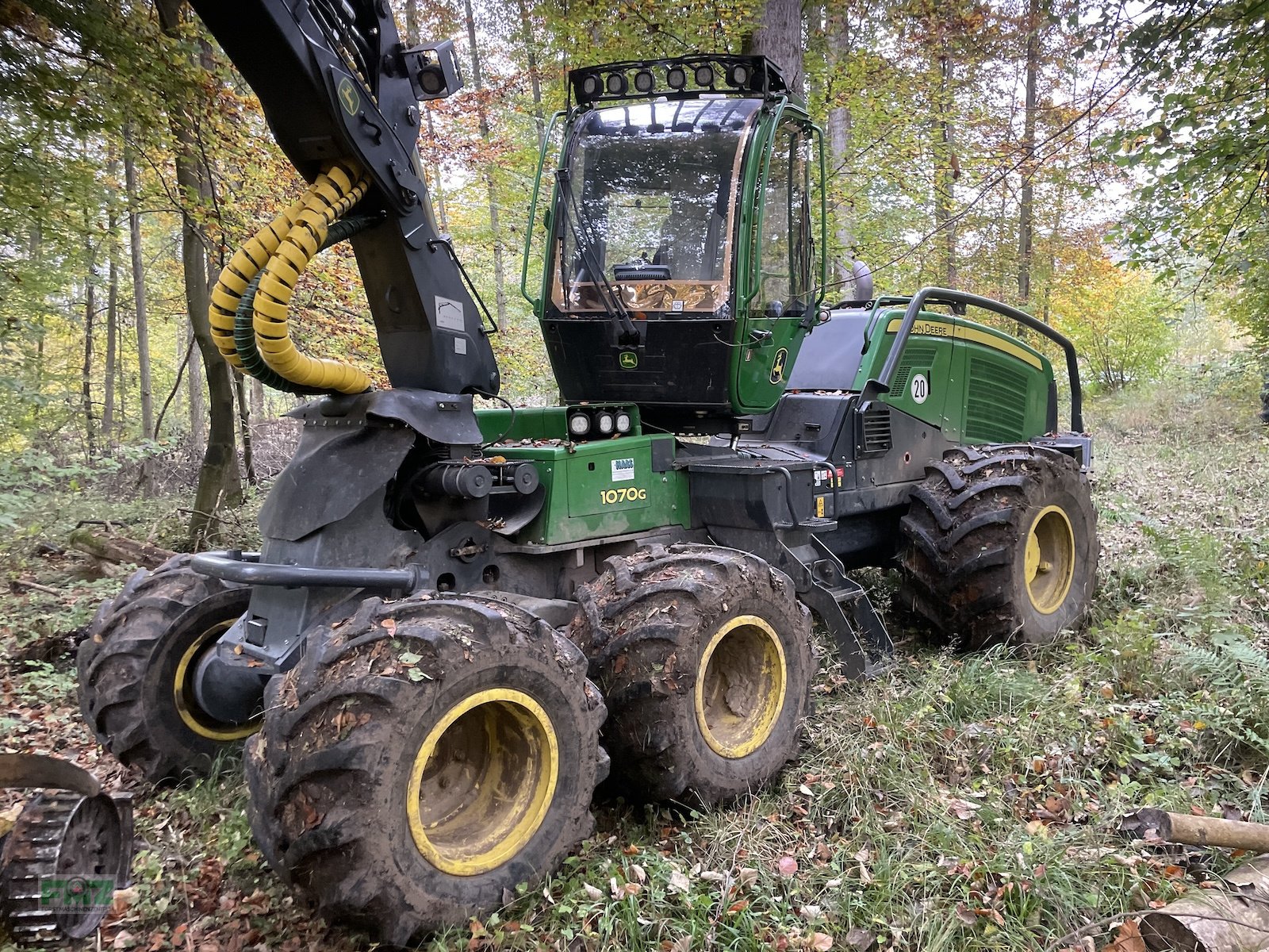 Holzvollernter du type John Deere 1070G, Gebrauchtmaschine en Leinburg (Photo 3)