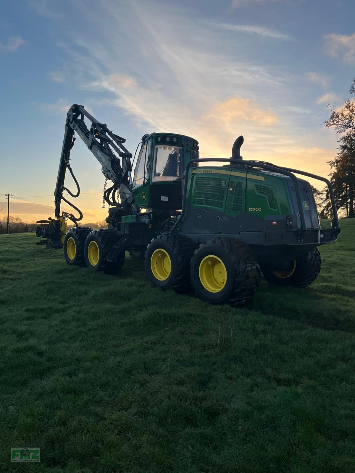 Holzvollernter des Typs John Deere 1270G 8WD, Gebrauchtmaschine in Leinburg (Bild 3)