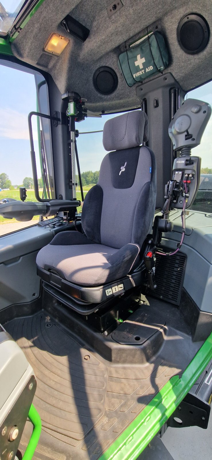 Holzvollernter van het type John Deere 1270G 8WD, Gebrauchtmaschine in Nondorf (Foto 21)