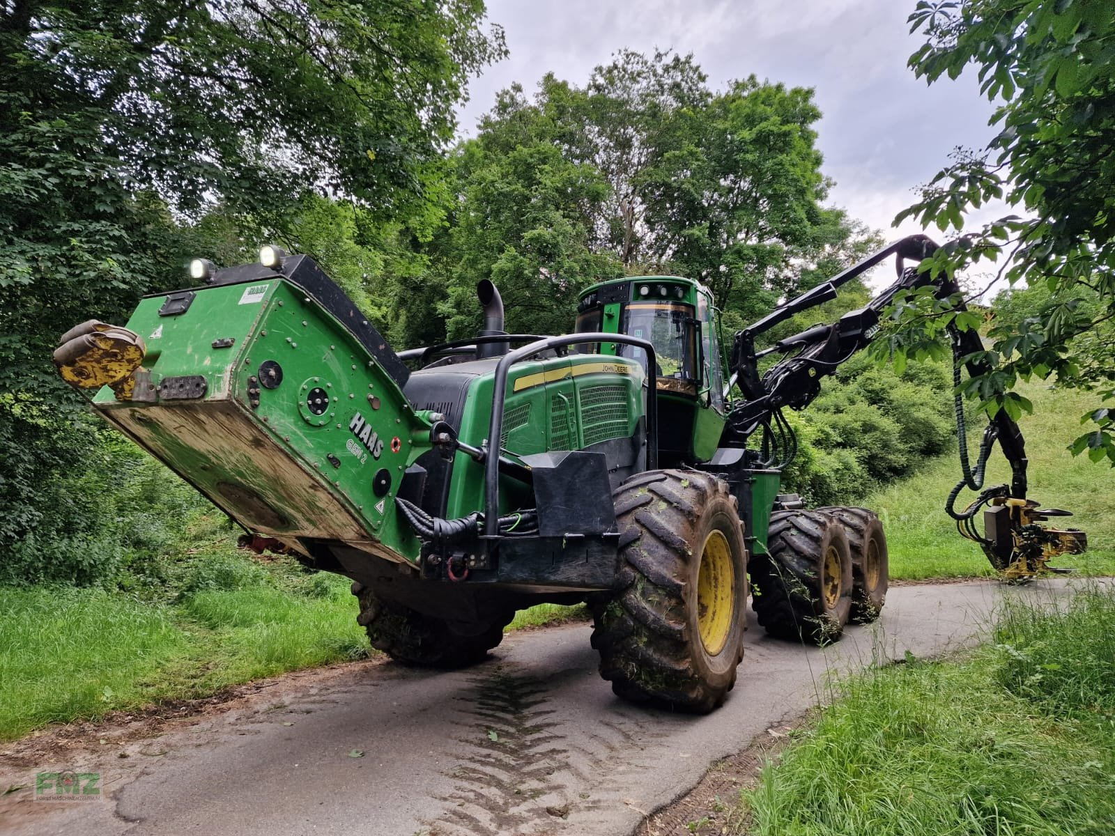 Holzvollernter Türe ait John Deere 1470G, Gebrauchtmaschine içinde Leinburg (resim 4)