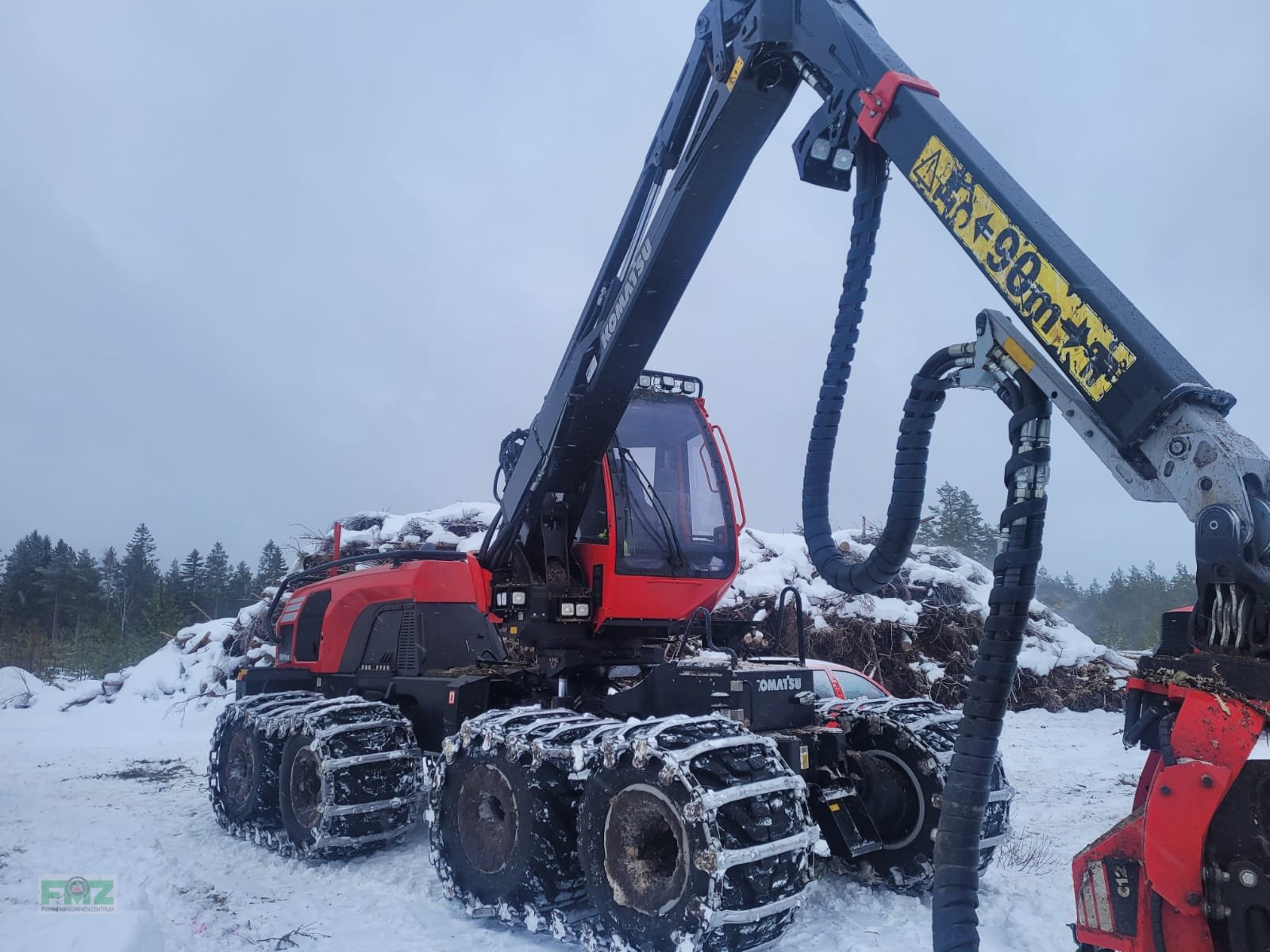 Holzvollernter van het type Komatsu 901XC, Gebrauchtmaschine in Leinburg (Foto 2)