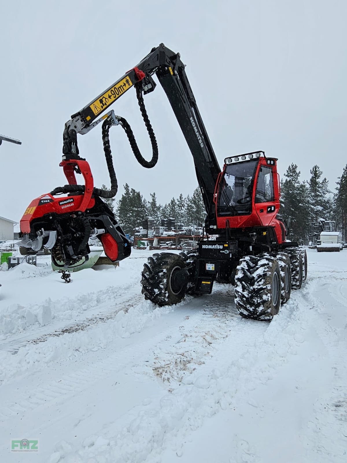 Holzvollernter typu Komatsu 931 XC, Gebrauchtmaschine w Leinburg (Zdjęcie 2)