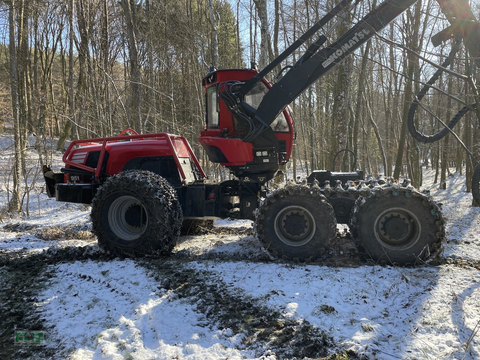 Holzvollernter du type Komatsu 951, Gebrauchtmaschine en Leinburg (Photo 4)