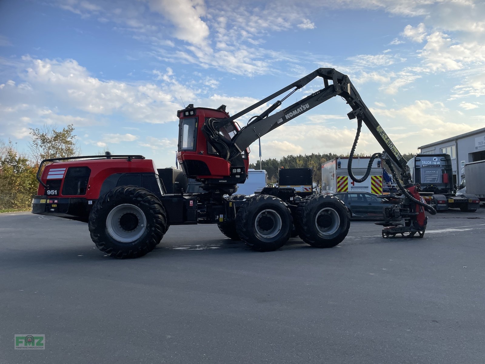 Holzvollernter typu Komatsu 951, Gebrauchtmaschine w Leinburg (Zdjęcie 5)