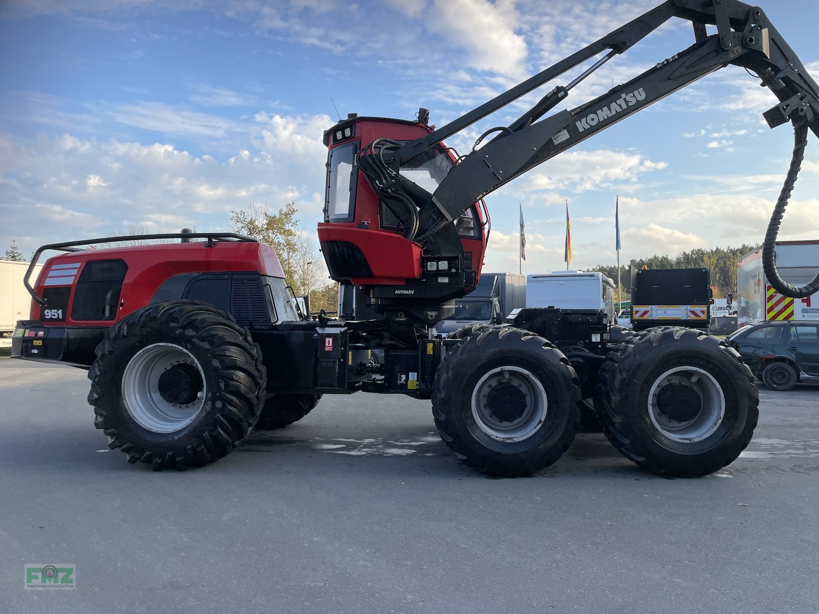 Holzvollernter типа Komatsu 951, Gebrauchtmaschine в Leinburg (Фотография 7)