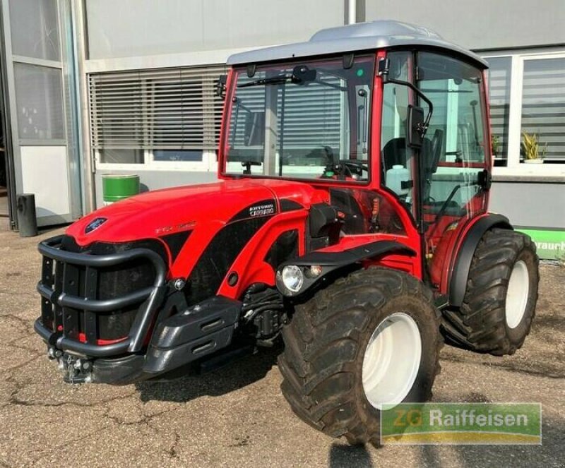 Hopfentraktor van het type Antonio Carraro TTR 7800, Gebrauchtmaschine in Appenweier (Foto 3)