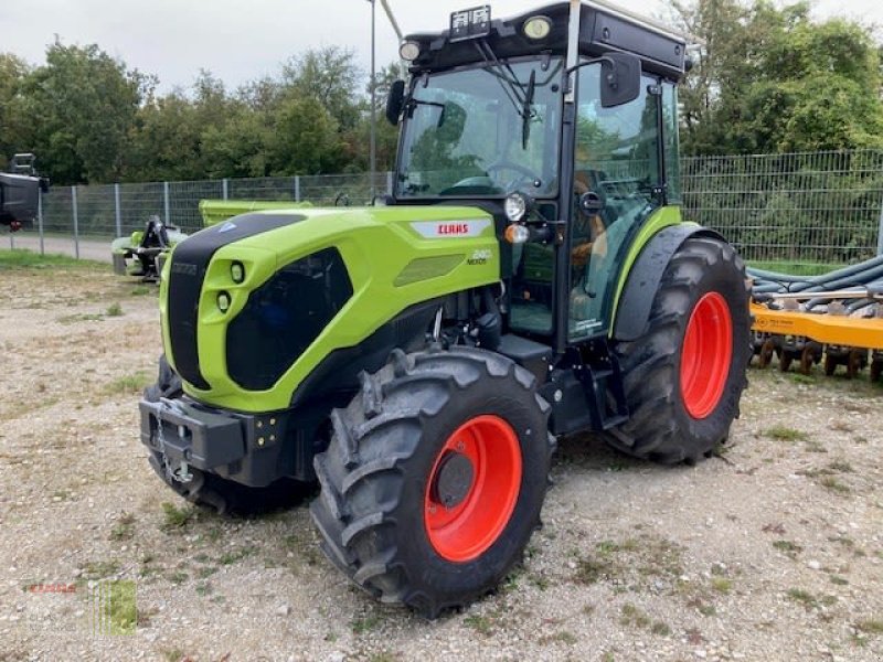 Hopfentraktor του τύπου CLAAS NEXOS 240 L ADVANCED, Vorführmaschine σε Vohburg (Φωτογραφία 2)