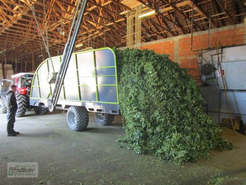 Hopfentraktor typu Heidester Hopfen Abreißgerät & Ladewagen, Neumaschine v Wildenberg (Obrázek 7)