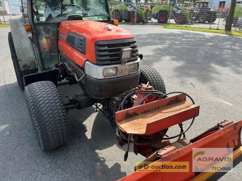 Hopfentraktor typu Kubota L 4240 H-CAB HYDROSTAT W26TC50658, Gebrauchtmaschine w Meppen (Zdjęcie 8)