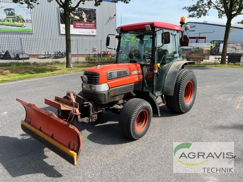 Hopfentraktor del tipo Kubota L 4240 H-CAB HYDROSTAT W26TC50658, Gebrauchtmaschine en Meppen (Imagen 1)