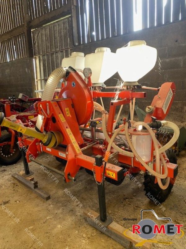 Kartoffellegemaschine of the type Kubota VP1250, Gebrauchtmaschine in Gennes sur glaize (Picture 1)