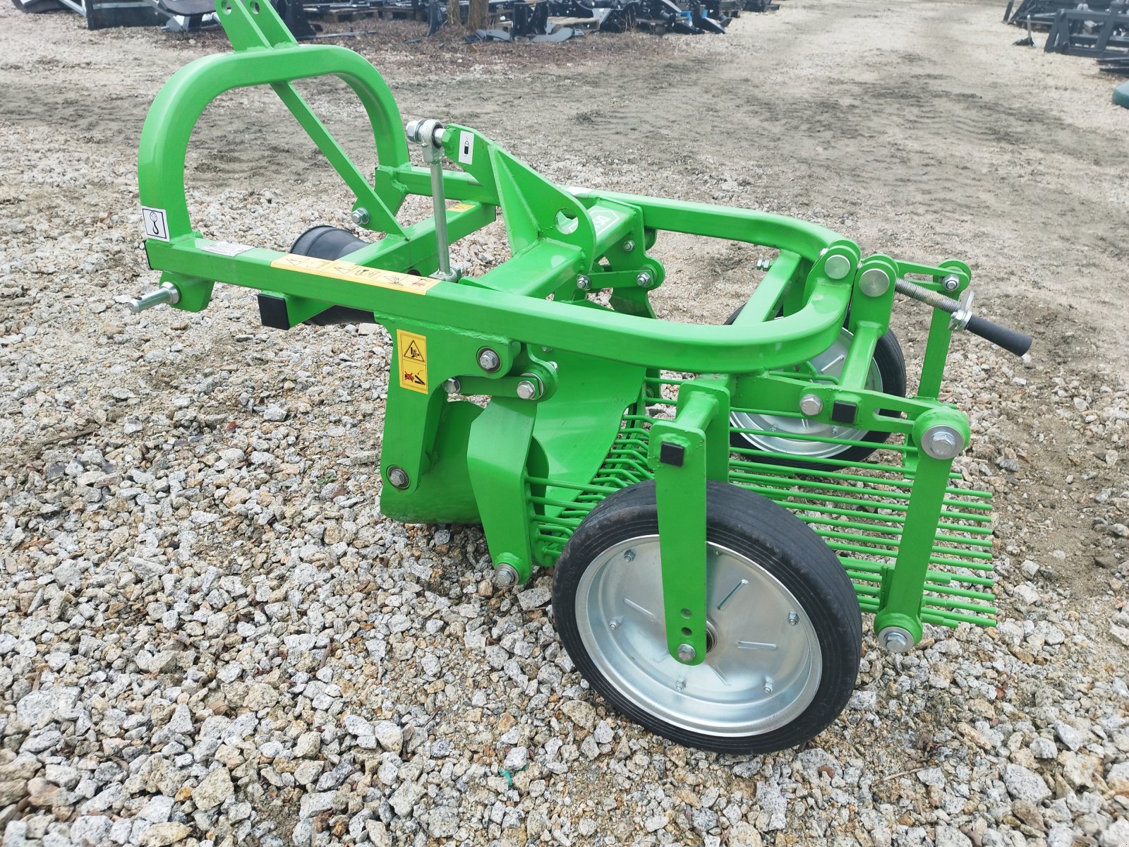 Kartoffelroder типа BOMET Schwingsiebroder Kartoffelroder Roder mit Heckauswurf, Neumaschine в Neuhardenberg (Фотография 2)