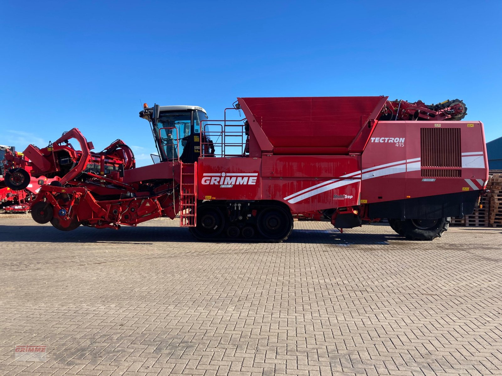 Kartoffelroder du type Grimme TECTRON 415 4 Row Self-Propelled Potato Harvester, Gebrauchtmaschine en Boston (Photo 16)