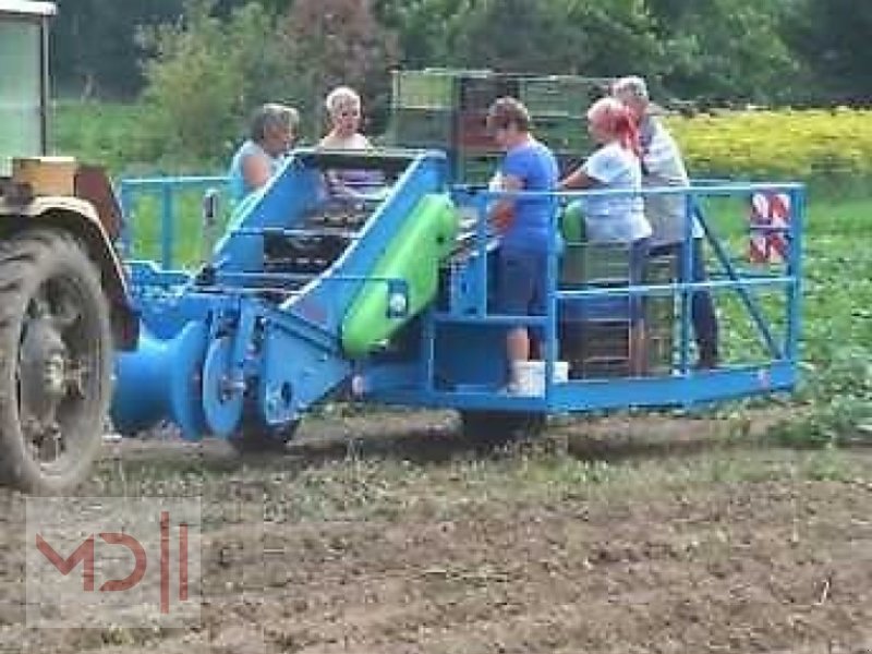 Kartoffelroder van het type MD Landmaschinen KR Frühkartoffelroder, Vollernter PYRUS II, Neumaschine in Zeven (Foto 1)