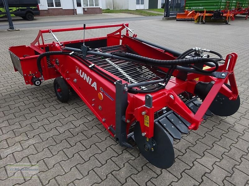 Kartoffelroder del tipo Unia Siebkettenroder Wega 1400, 2 Reihen, inkl. Querband hinten für seitliche Ablage, hydraulischer Antrieb mit Auswurf rechts/linksNEU, Neumaschine In Itterbeck (Immagine 1)