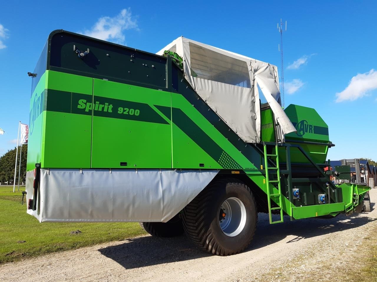 Kartoffelvollernter van het type AVR SPIRIT 9200, Gebrauchtmaschine in Bording (Foto 3)