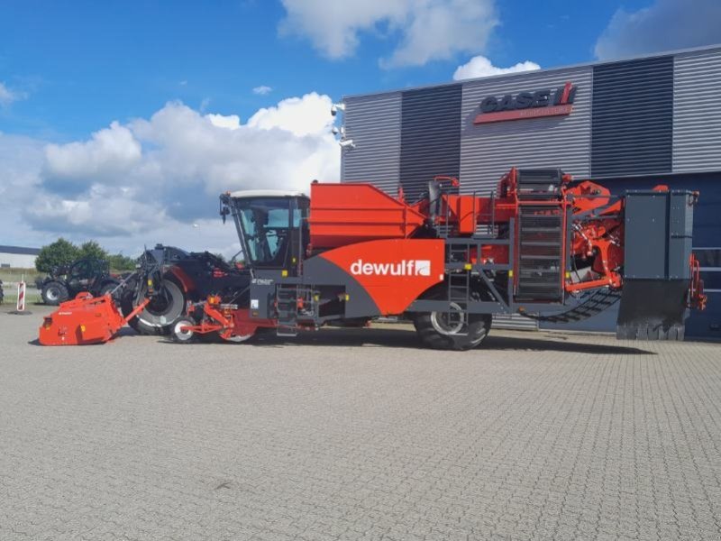 Kartoffelvollernter van het type Dewulf RQA3060 Demomaskine, Gebrauchtmaschine in Horsens (Foto 1)