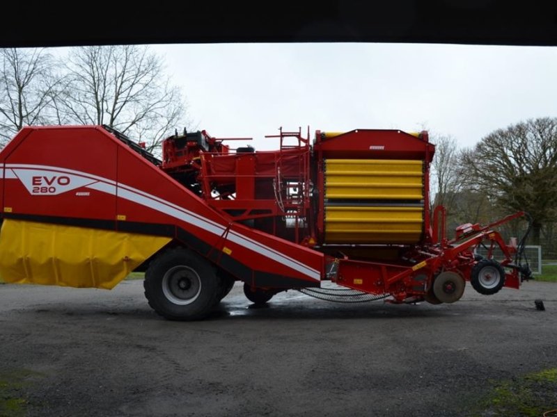 Kartoffelvollernter des Typs Grimme EVO 280 ClodSep årg.2024 med kun 131 ha Non stop tank., Gebrauchtmaschine in Bylderup-Bov (Bild 1)