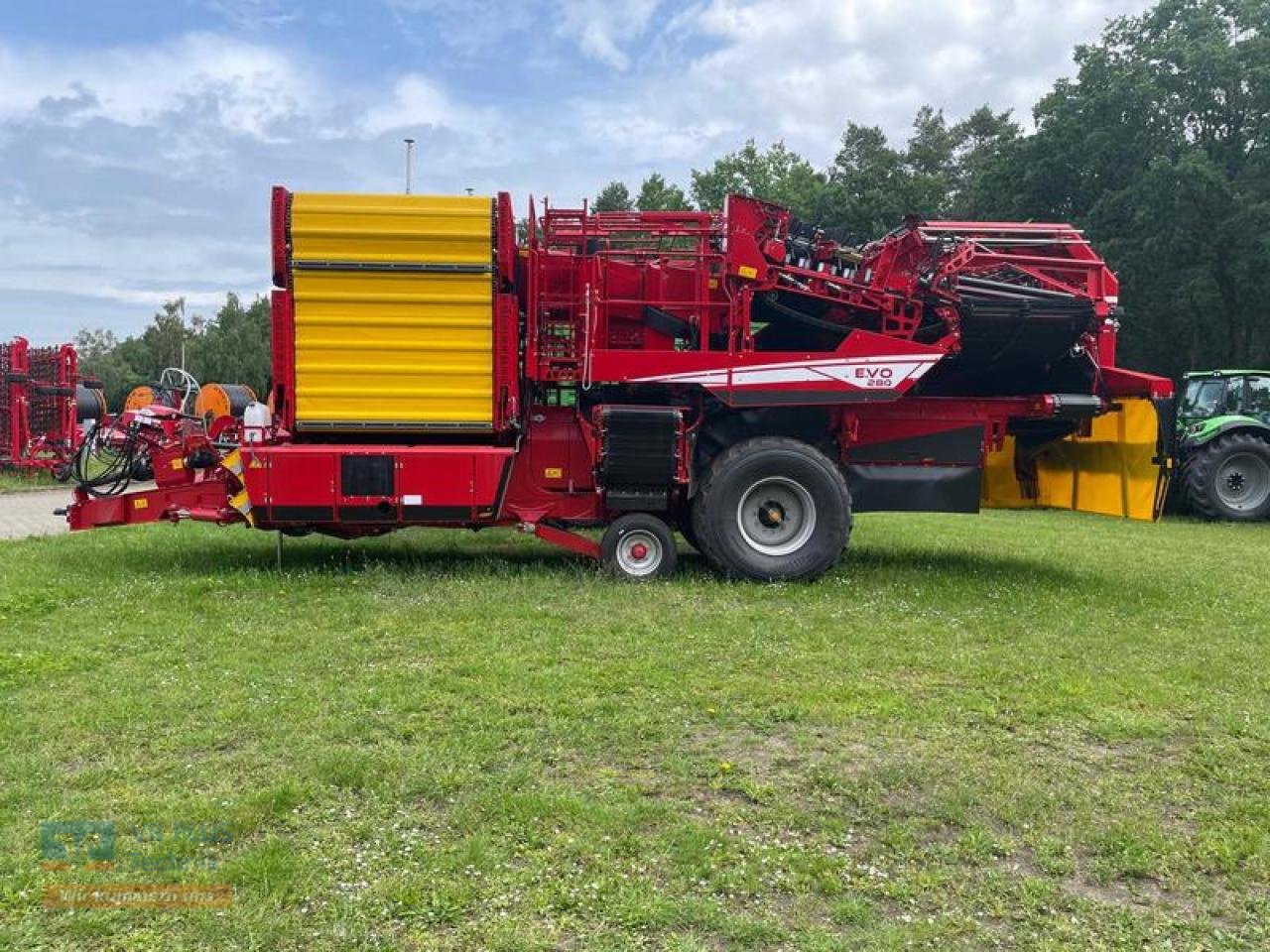 Kartoffelvollernter des Typs Grimme EVO 280, Neumaschine in Osterburg (Bild 3)