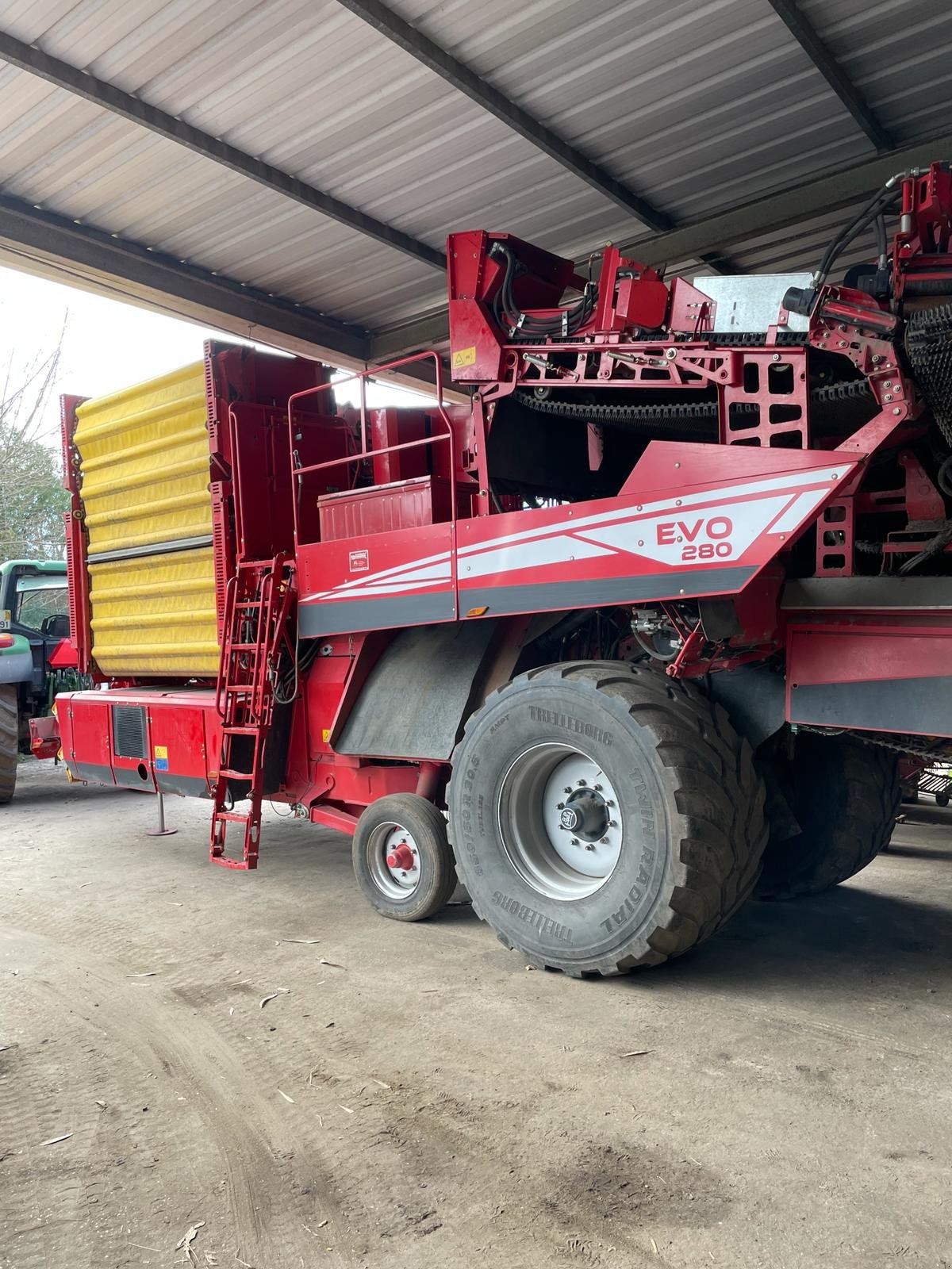 Kartoffelvollernter del tipo Grimme EVO 280, Gebrauchtmaschine en Vagos (Imagen 1)